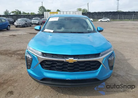 2025 Chevrolet Trax Fwd Ls z USA, uszkodzony, nr VIN KL77LFEP3SC165991